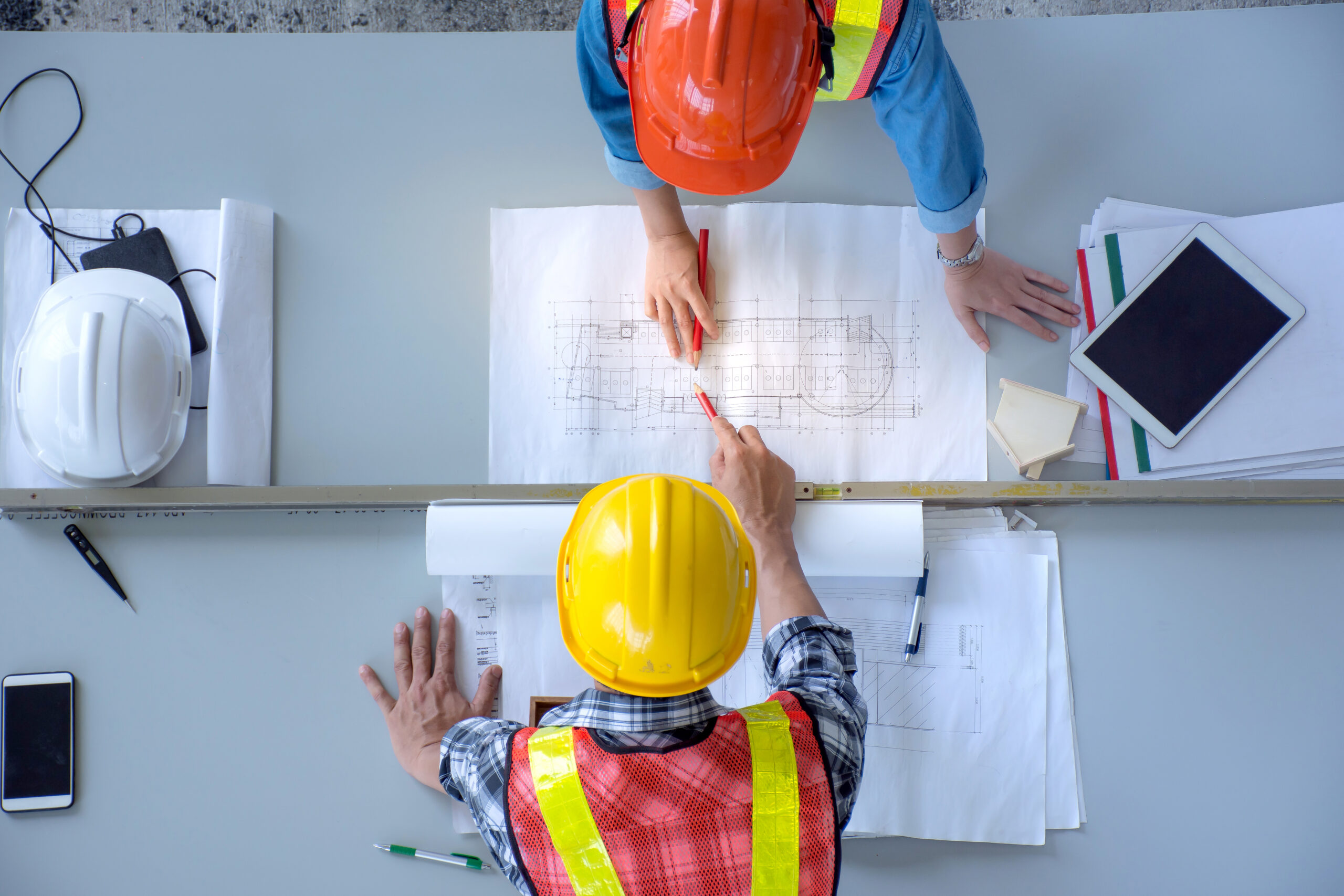 top-view-group-engineering-team-is-meeting-planning-construction-work